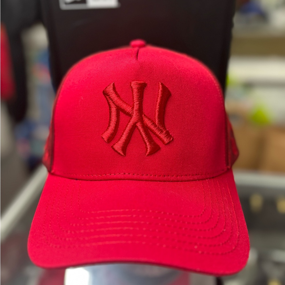 Red New York Yankees Truckers Cap